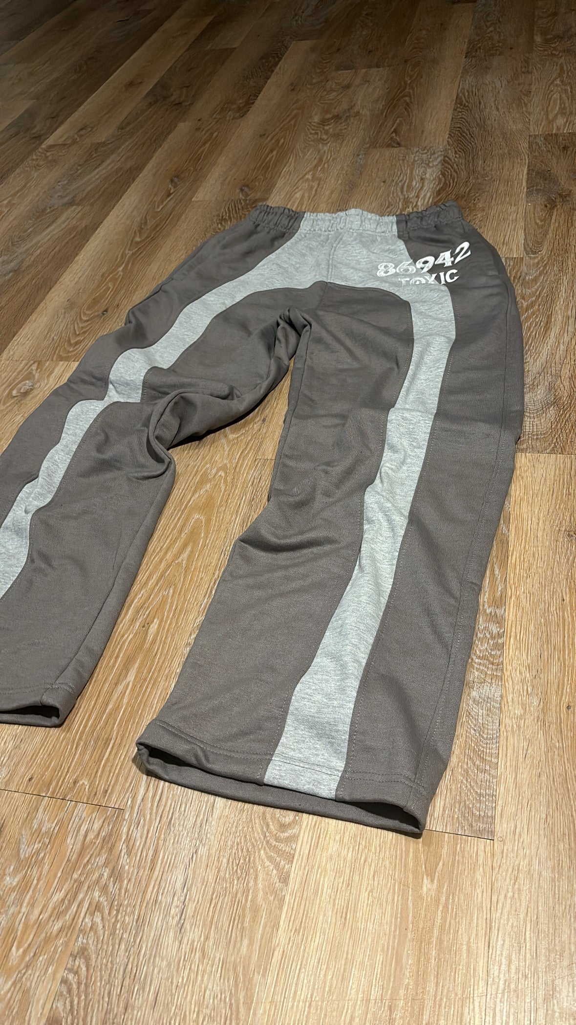 SMOKEWAVE SWEATS